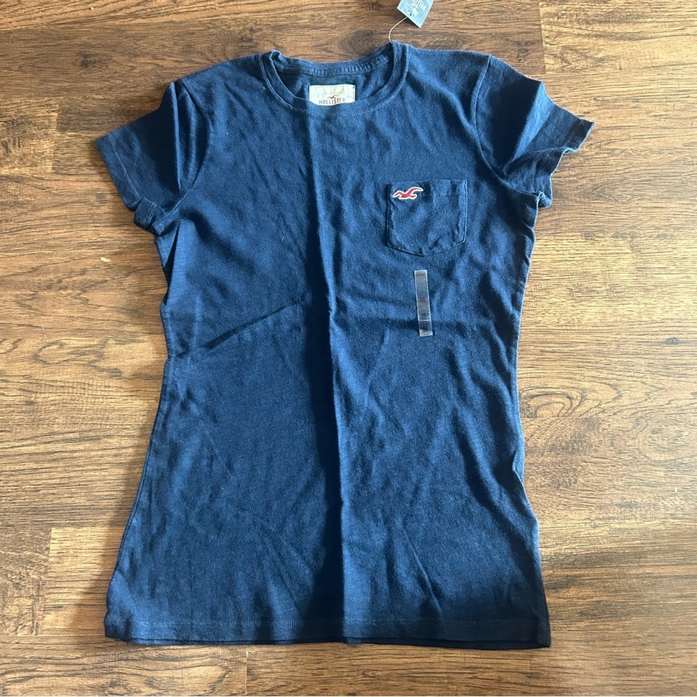 Hollister short sleeved shirt